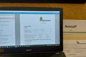 Laptop mit Screen Beschlussvorlage der Haushaltssatzung
