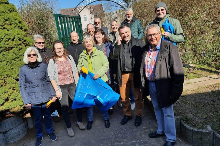 Gruppenbild: Stadtputz mit Vertretern der Gliesmaroder Vereine