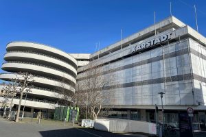 Ansicht Karstadtgebäude mit Parkhaus-Sprindel