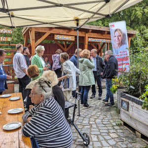 pIzza und Politik im Stadtgarten Bebelhof 1